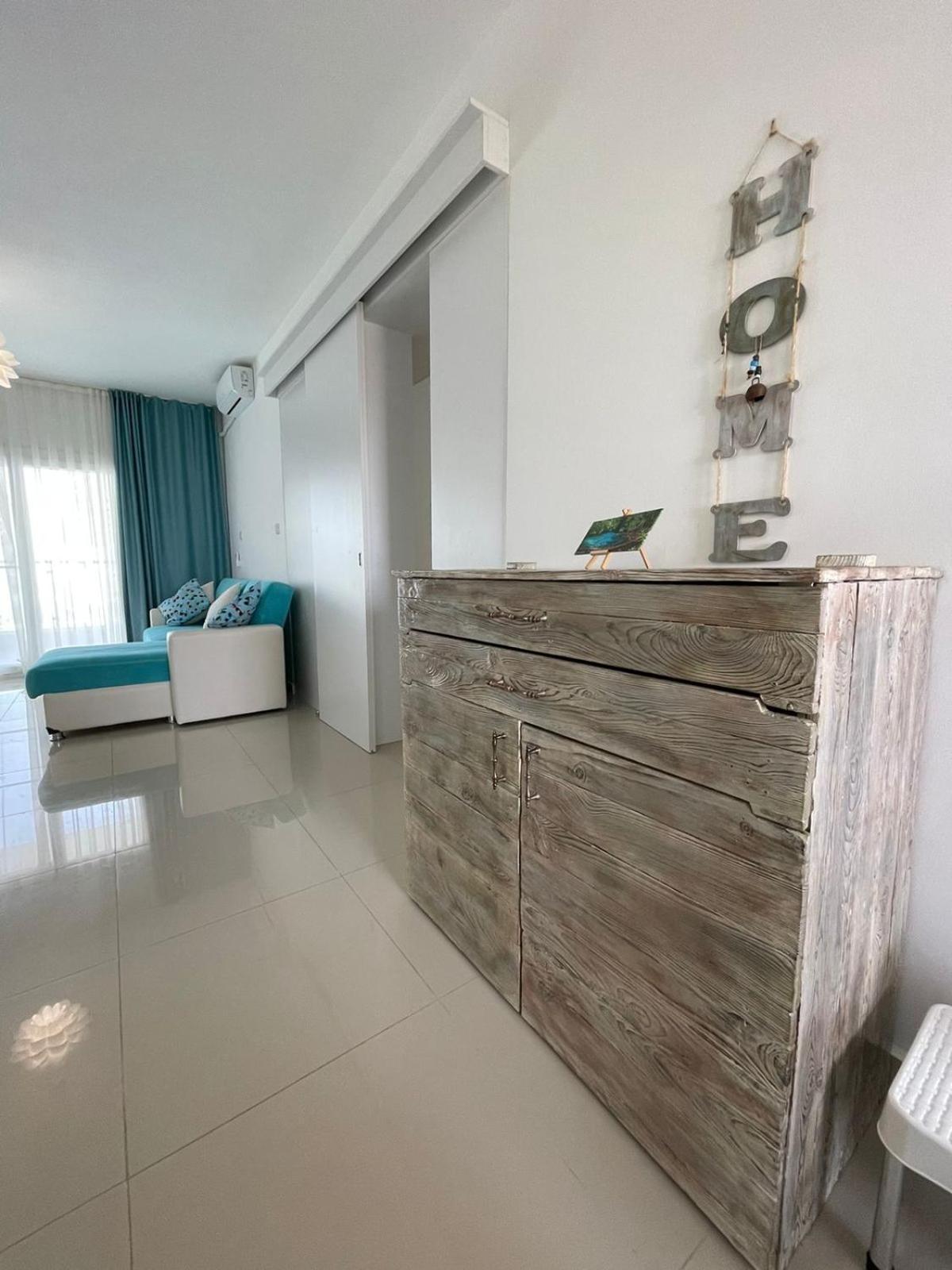 Blue Apartment In 5* Ceasar Resort Trikomo Dış mekan fotoğraf