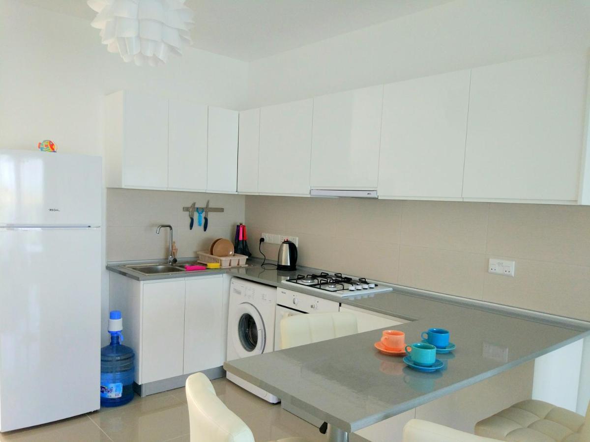 Blue Apartment In 5* Ceasar Resort Trikomo Dış mekan fotoğraf